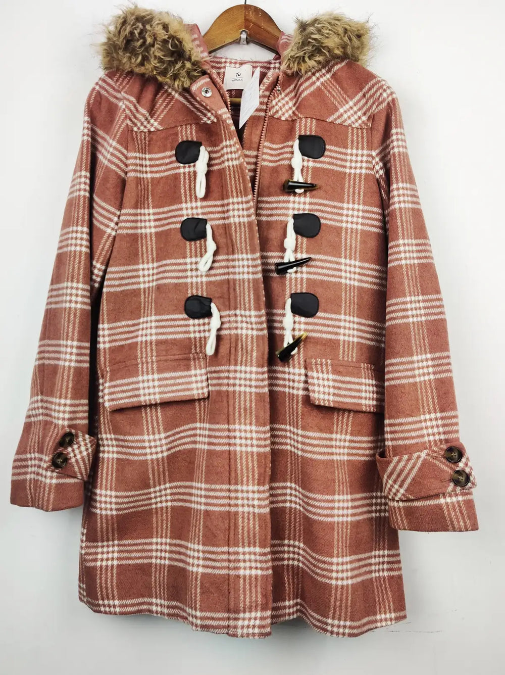 Buy online pre-used pre-loved 100% authentic & Original branded Tu (WC-2498) available in Pakistan. Top international brands avilable.