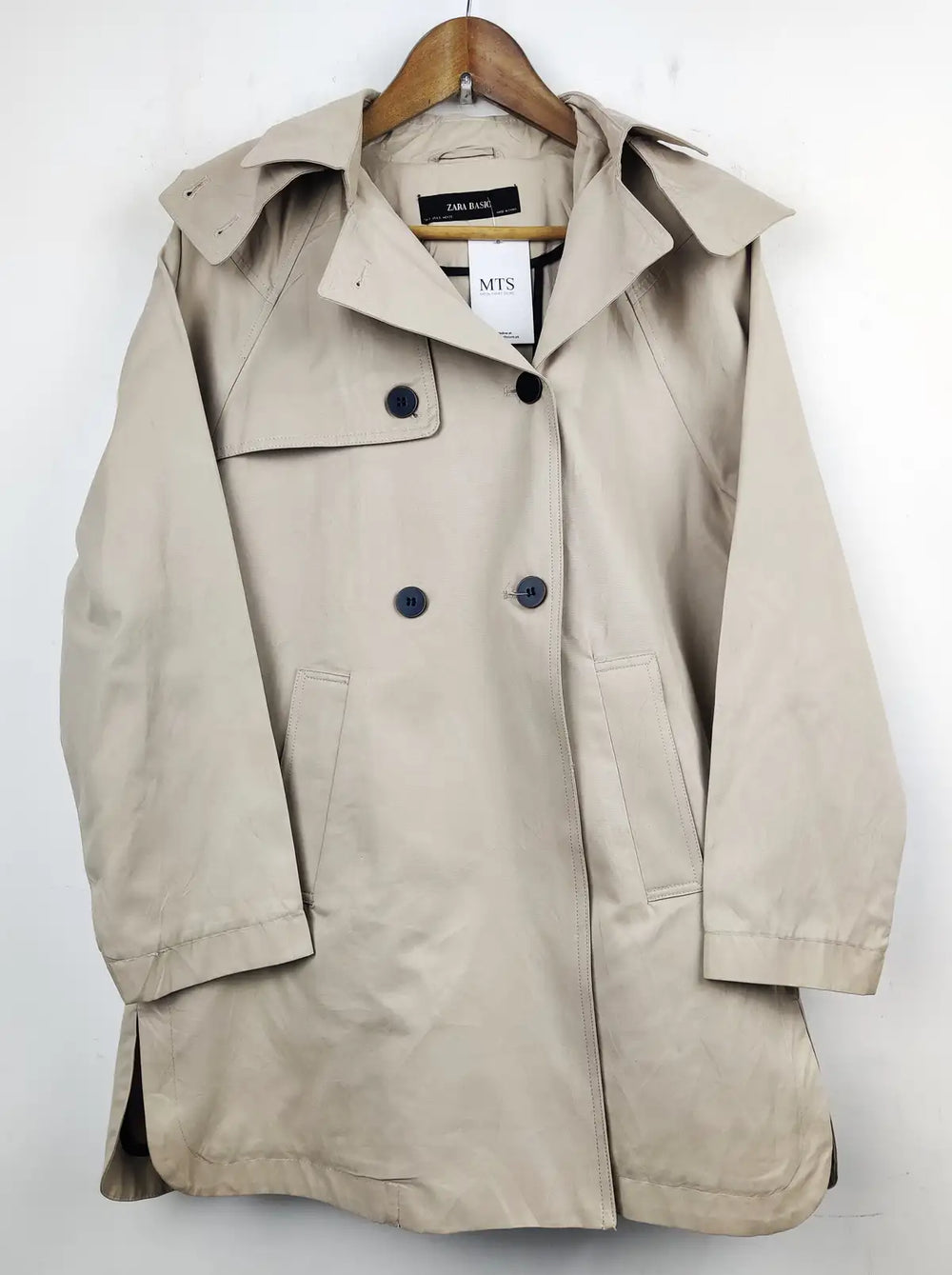 Buy online pre-used pre-loved 100% authentic & Original branded Zara (WC-2502) available in Pakistan. Top international brands avilable.