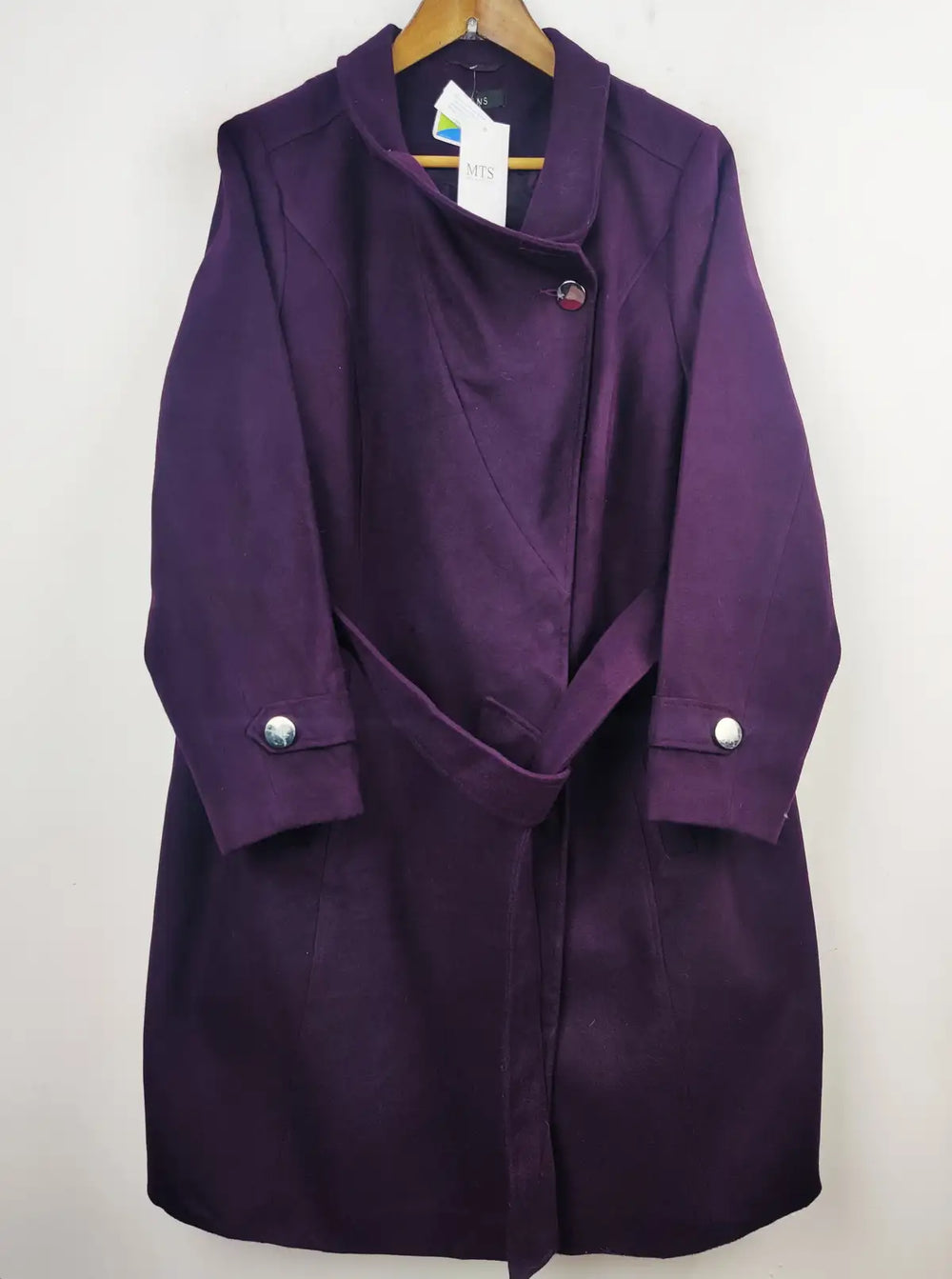 Buy online pre-used pre-loved 100% authentic & Original branded Evans (WC-2505) available in Pakistan. Top international brands avilable.