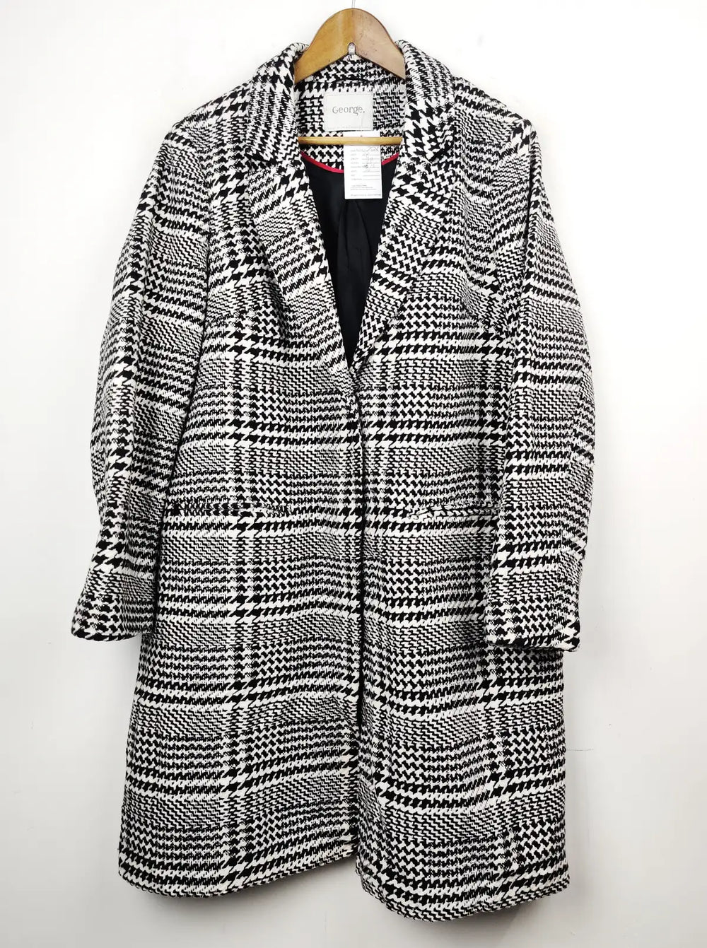 Buy online pre-used pre-loved 100% authentic & Original branded George (WC-2526) available in Pakistan. Top international brands avilable.