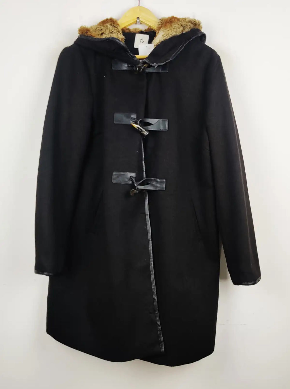 Buy online pre-used pre-loved 100% authentic & Original branded Tu (WC-2562) available in Pakistan. Top international brands avilable.