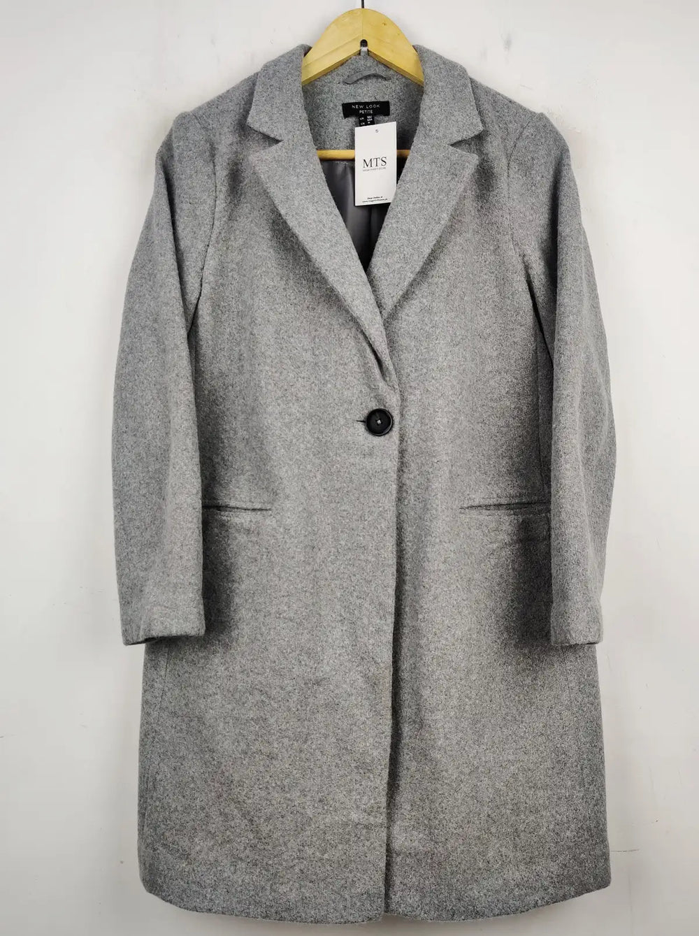 Buy online pre-used pre-loved 100% authentic & Original branded New Look (WC-2566) available in Pakistan. Top international brands avilable.