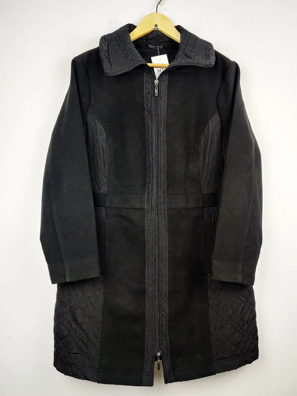 Buy online pre-used pre-loved 100% authentic & Original branded Bonmarche (WC-2613) available in Pakistan. Top international brands avilable.