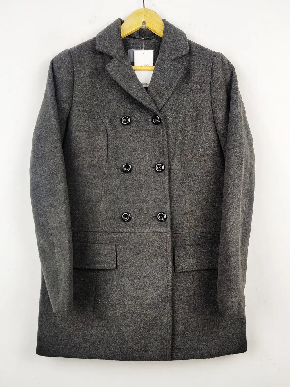 Buy online pre-used pre-loved 100% authentic & Original branded W (WC-2638) available in Pakistan. Top international brands avilable.