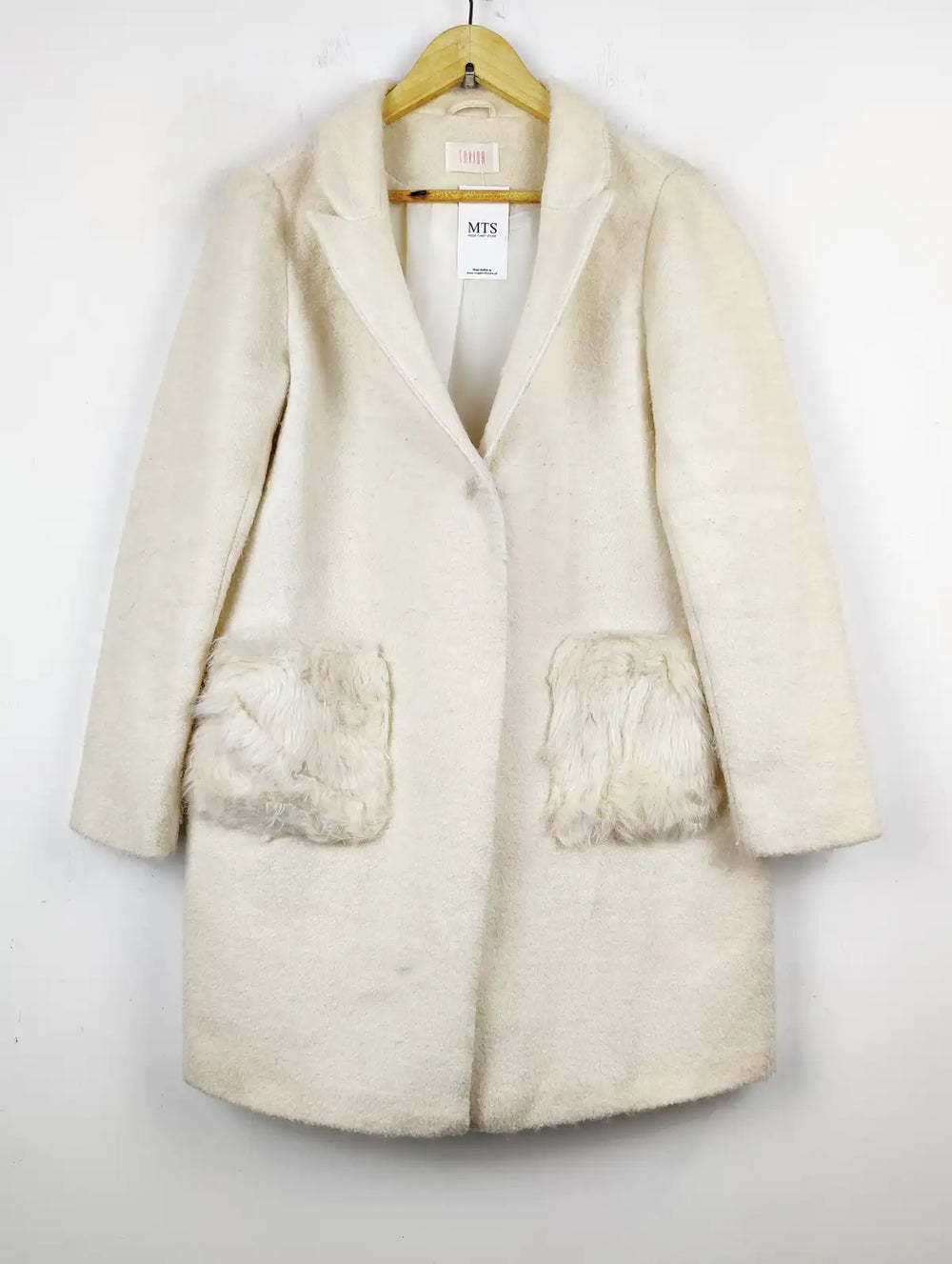 Buy online pre-used pre-loved 100% authentic & Original branded Savida (WC-2641) available in Pakistan. Top international brands avilable.