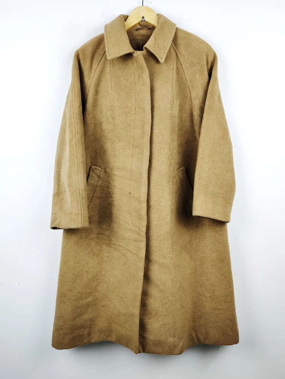 Buy online pre-used pre-loved 100% authentic & Original branded Eastex (WC-2647) available in Pakistan. Top international brands avilable.