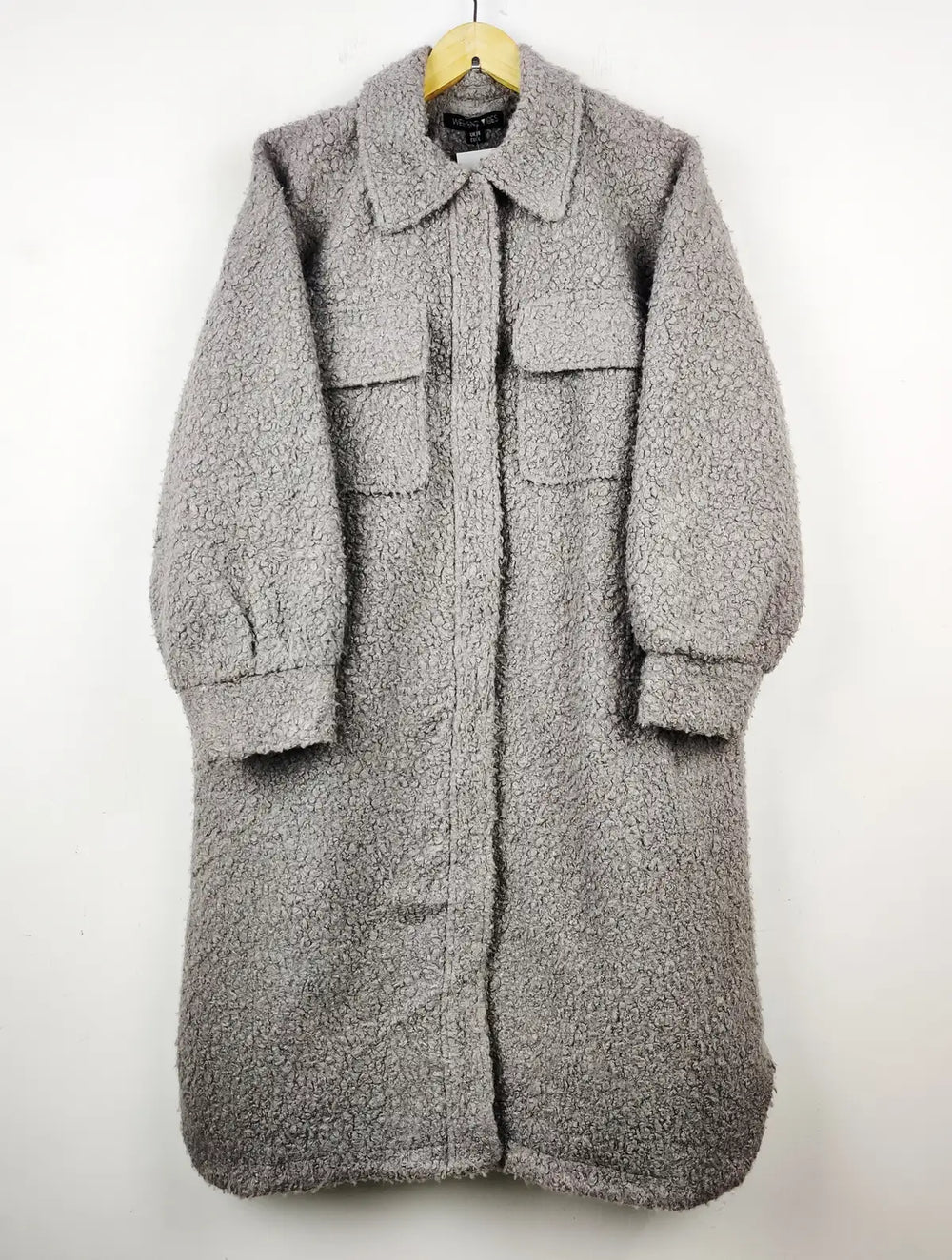 Buy online pre-used pre-loved 100% authentic & Original branded Weekend Vibes (WC-2657) available in Pakistan. Top international brands avilable.