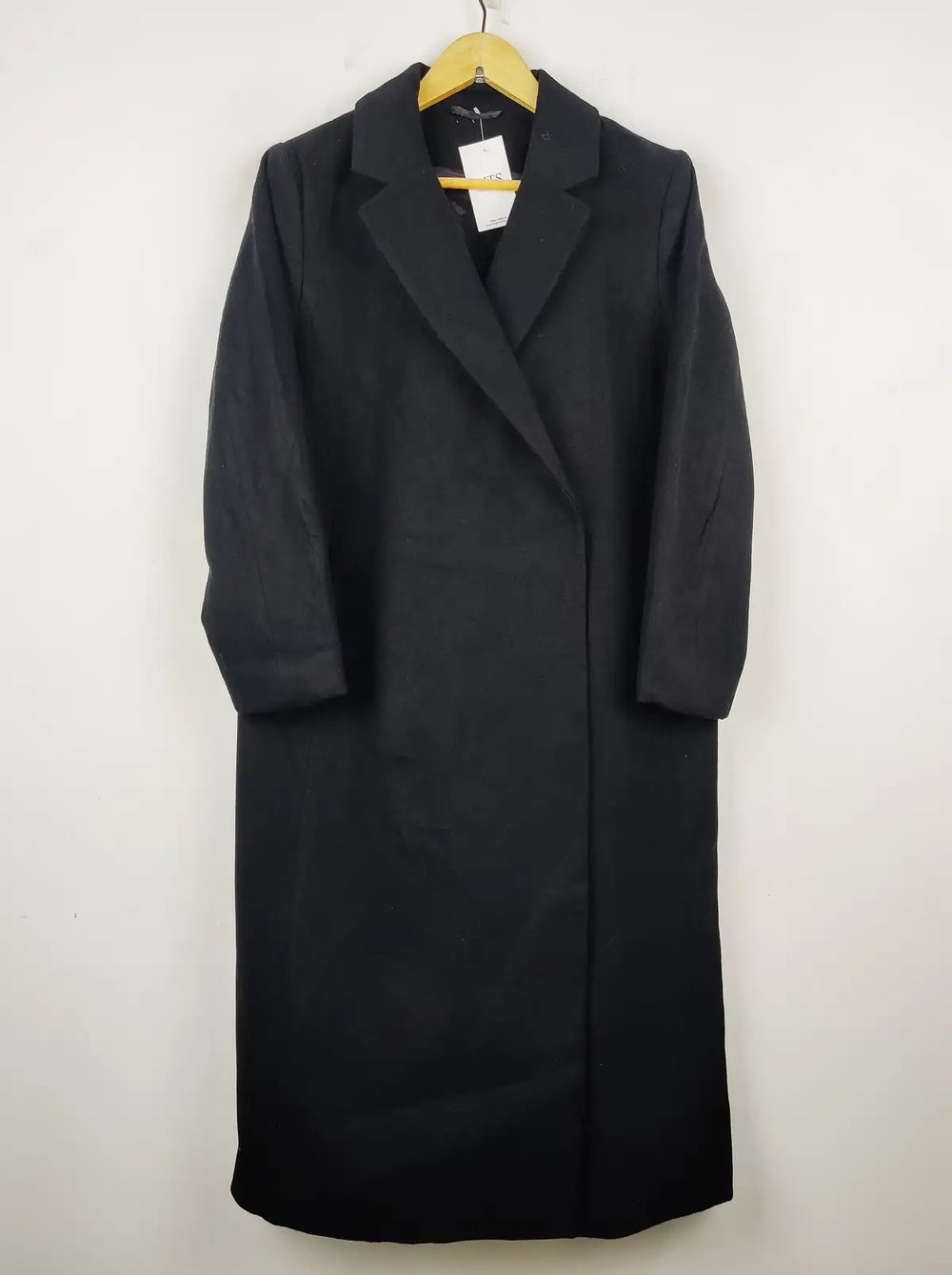 Buy online pre-used pre-loved 100% authentic & Original branded Unknown Brand (WC-2663) available in Pakistan. Top international brands avilable.