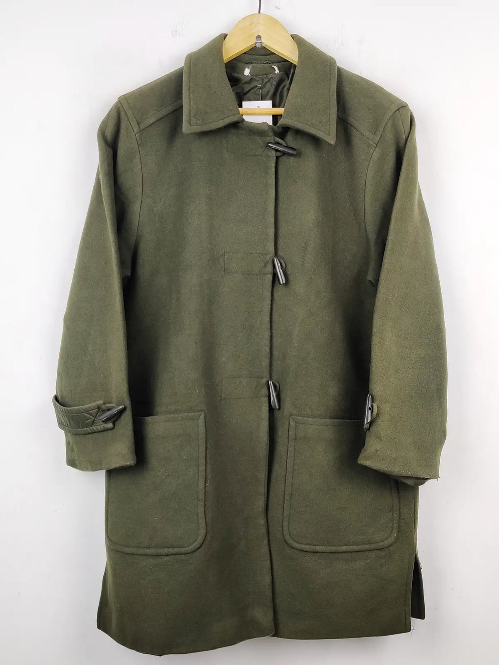 Buy online pre-used pre-loved 100% authentic & Original branded Unknown Brand (WC-2664) available in Pakistan. Top international brands avilable.