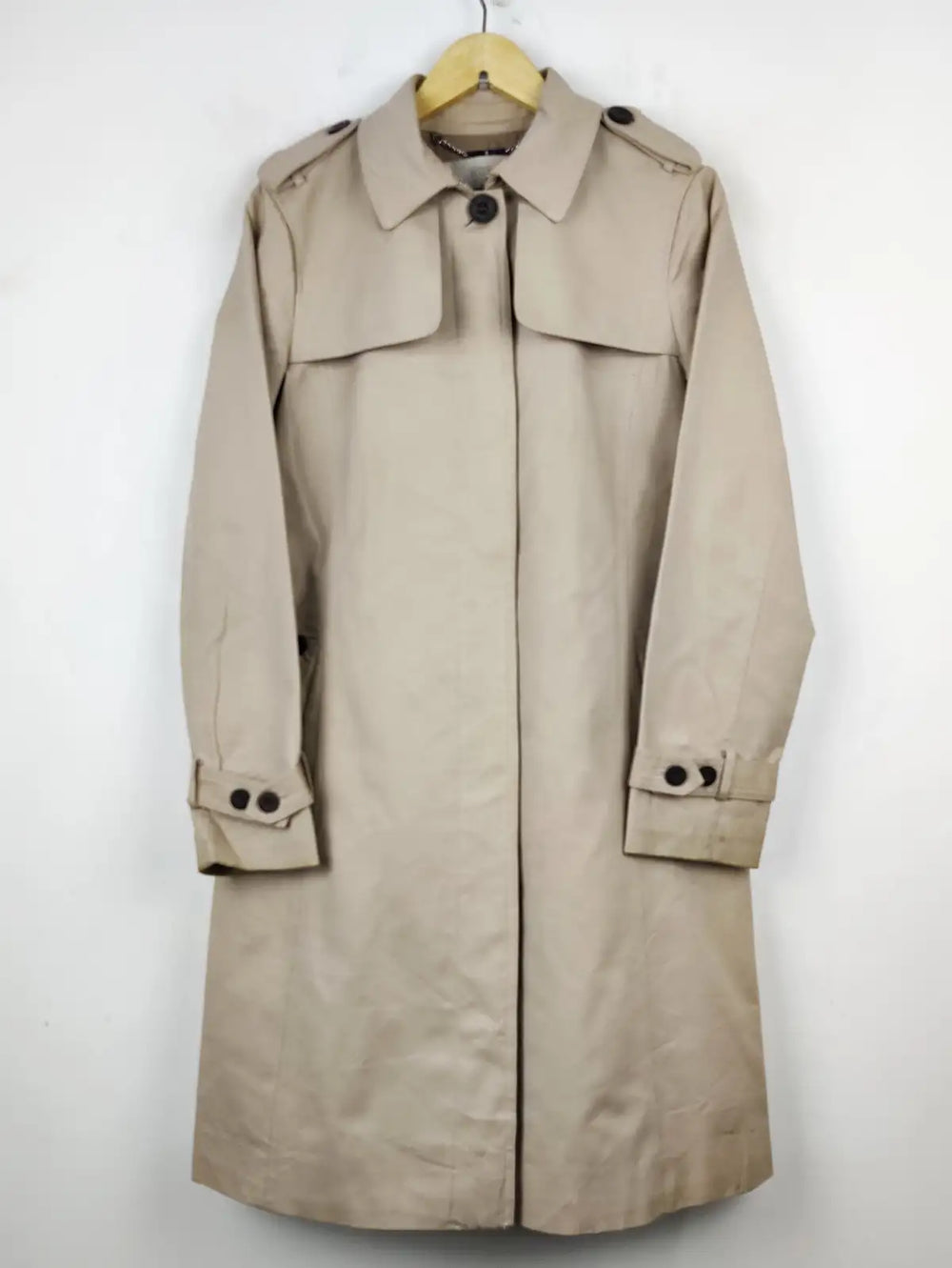 Buy online pre-used pre-loved 100% authentic & Original branded Hobbes (WC-2667) available in Pakistan. Top international brands avilable.