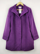 Buy online pre-used pre-loved 100% authentic & Original branded Classic (WC-2695) available in Pakistan. Top international brands avilable.