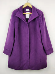 Buy online pre-used pre-loved 100% authentic & Original branded Classic (WC-2695) available in Pakistan. Top international brands avilable.