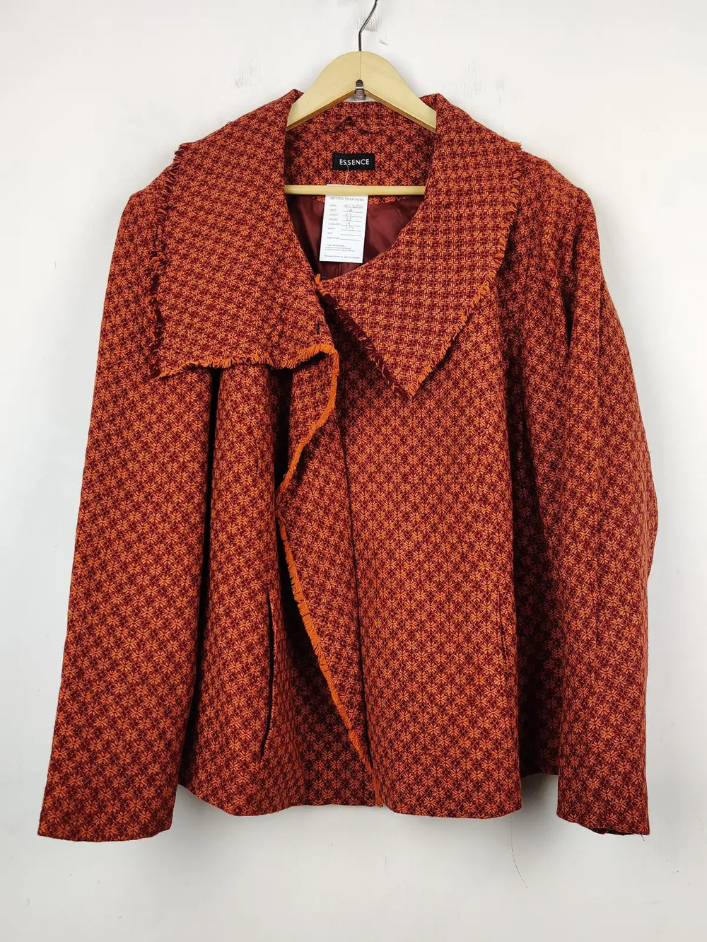 Buy online pre-used pre-loved 100% authentic & Original branded Essence (WC-2925) available in Pakistan. Top international brands avilable.