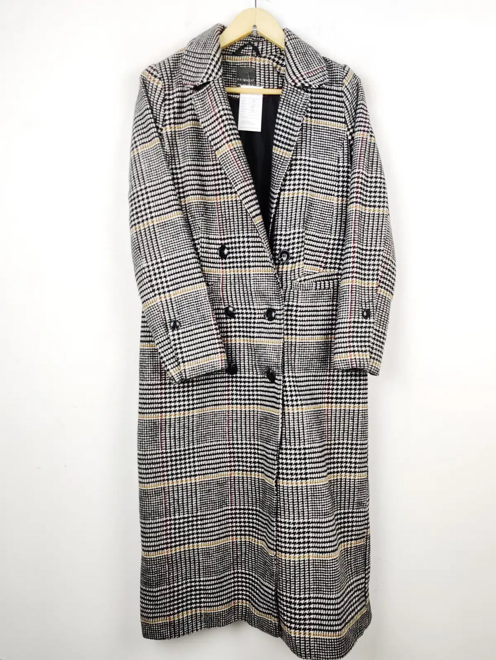 Buy online pre-used pre-loved 100% authentic & Original branded Primark (WC-2932) available in Pakistan. Top international brands avilable.