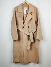 Buy online pre-used pre-loved 100% authentic & Original branded May Luo (WC-2942) available in Pakistan. Top international brands avilable.