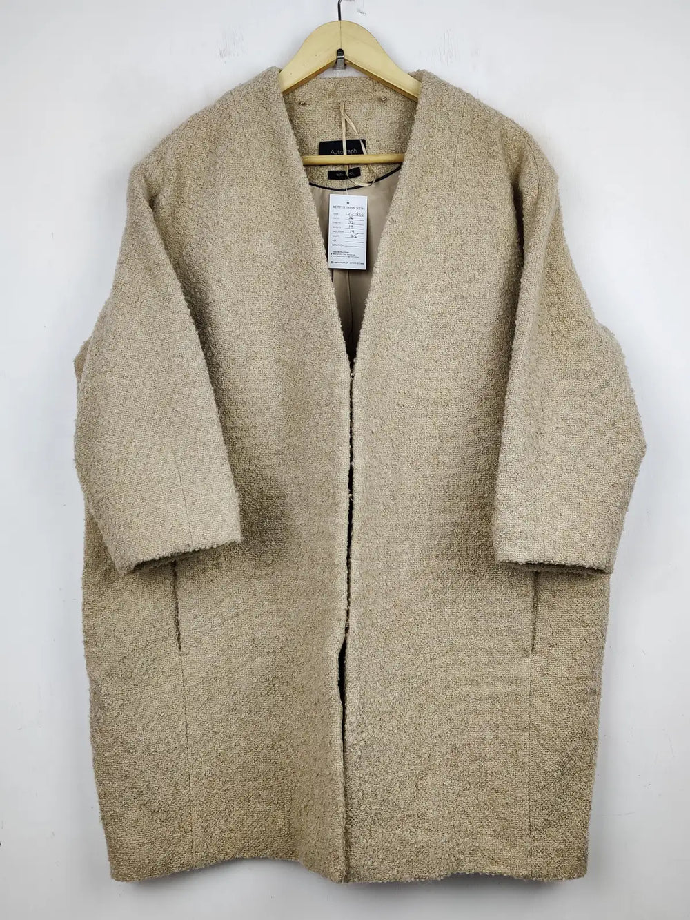 Buy online pre-used pre-loved 100% authentic & Original branded Autograph (WC-2969) available in Pakistan. Top international brands avilable.