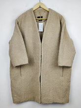 Buy online pre-used pre-loved 100% authentic & Original branded Autograph (WC-2969) available in Pakistan. Top international brands avilable.