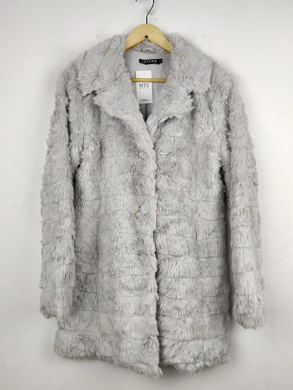 Buy online pre-used pre-loved 100% authentic & Original branded Layers (WC-2979) available in Pakistan. Top international brands avilable.