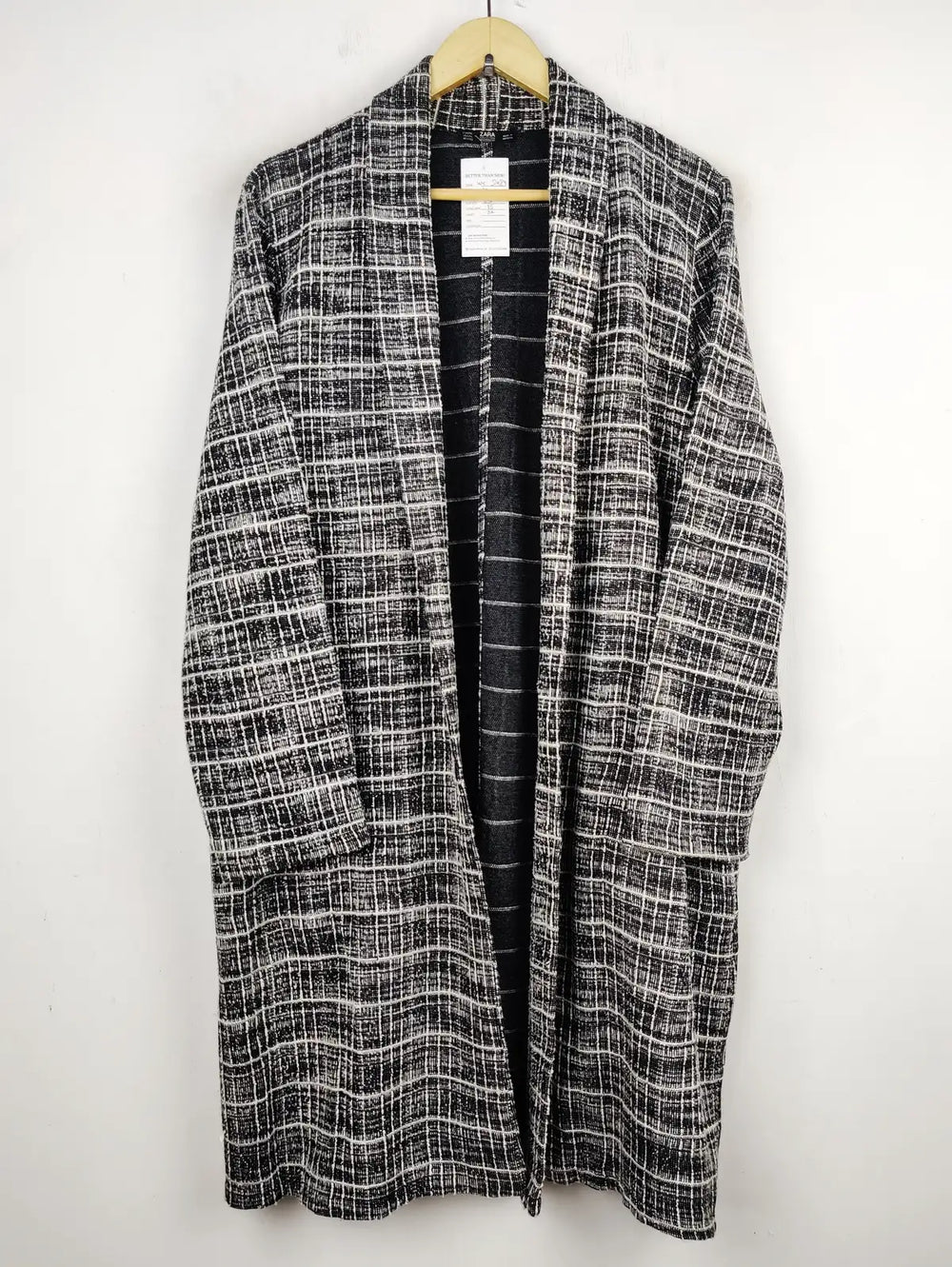 Buy online pre-used pre-loved 100% authentic & Original branded Zara (WC-2989) available in Pakistan. Top international brands avilable.