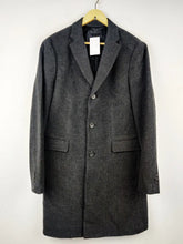 Buy online pre-used pre-loved 100% authentic & Original branded Uniqlo (WC-2992) available in Pakistan. Top international brands avilable.