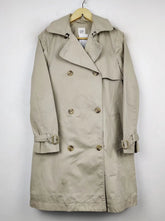 Buy online pre-used pre-loved 100% authentic & Original branded Gap (WC-2999) available in Pakistan. Top international brands avilable.