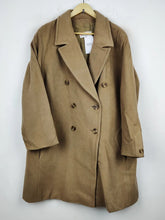 Buy online pre-used pre-loved 100% authentic & Original branded Windsmoor (WC-3138) available in Pakistan. Top international brands avilable.