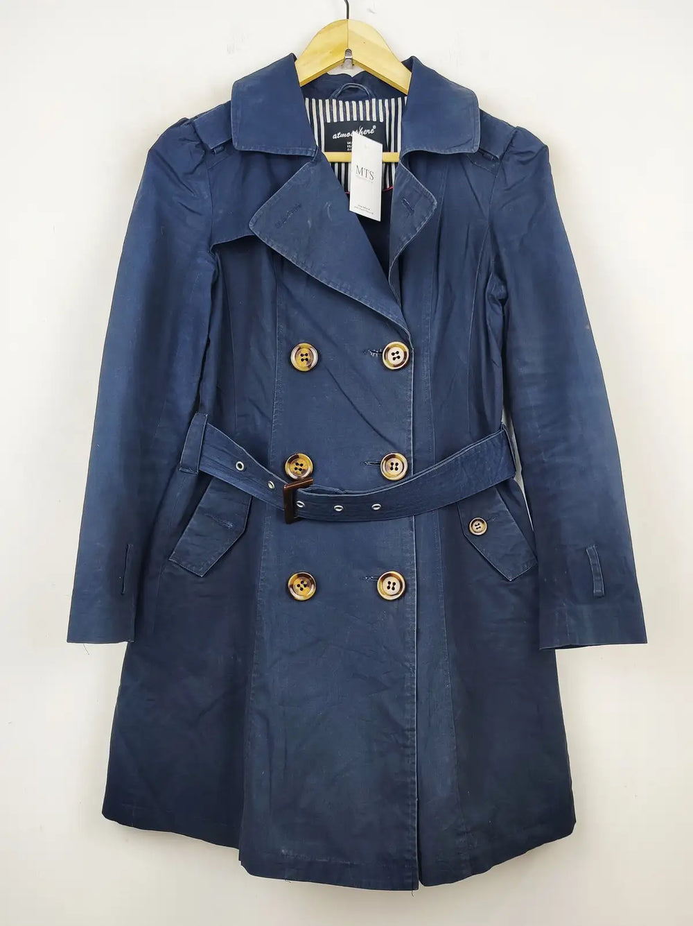 Buy online pre-used pre-loved 100% authentic & Original branded Atmosphere (WC-3165) available in Pakistan. Top international brands avilable.