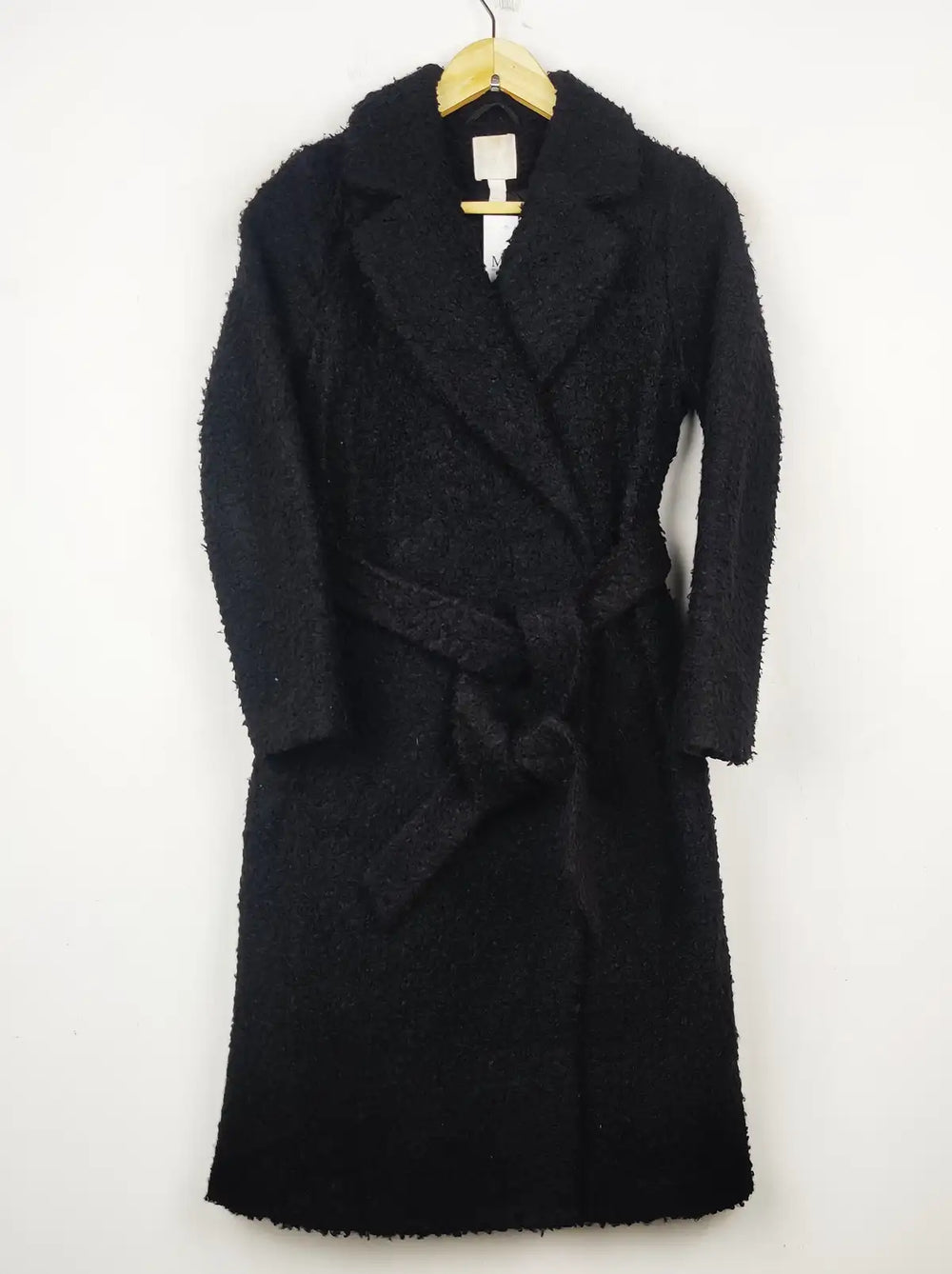 Buy online pre-used pre-loved 100% authentic & Original branded H&M (WC-3215) available in Pakistan. Top international brands avilable.