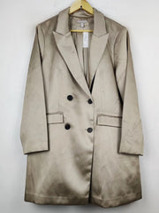 Buy online pre-used pre-loved 100% authentic & Original branded H&M (WC-3243) available in Pakistan. Top international brands avilable.