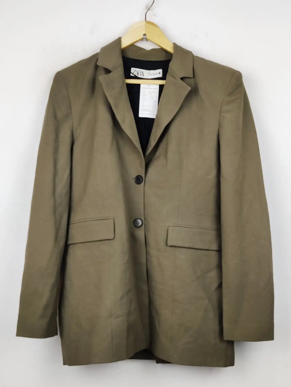 Buy online pre-used pre-loved 100% authentic & Original branded Zara (WC-3251) available in Pakistan. Top international brands avilable.