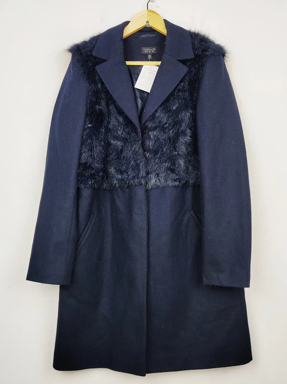 Buy online pre-used pre-loved 100% authentic & Original branded Topshop (WC-3302) available in Pakistan. Top international brands avilable.