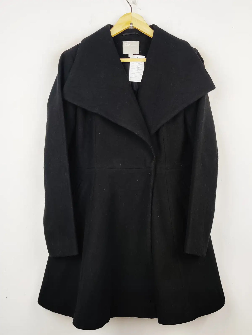 Buy online pre-used pre-loved 100% authentic & Original branded Asos (WC-3364) available in Pakistan. Top international brands avilable.