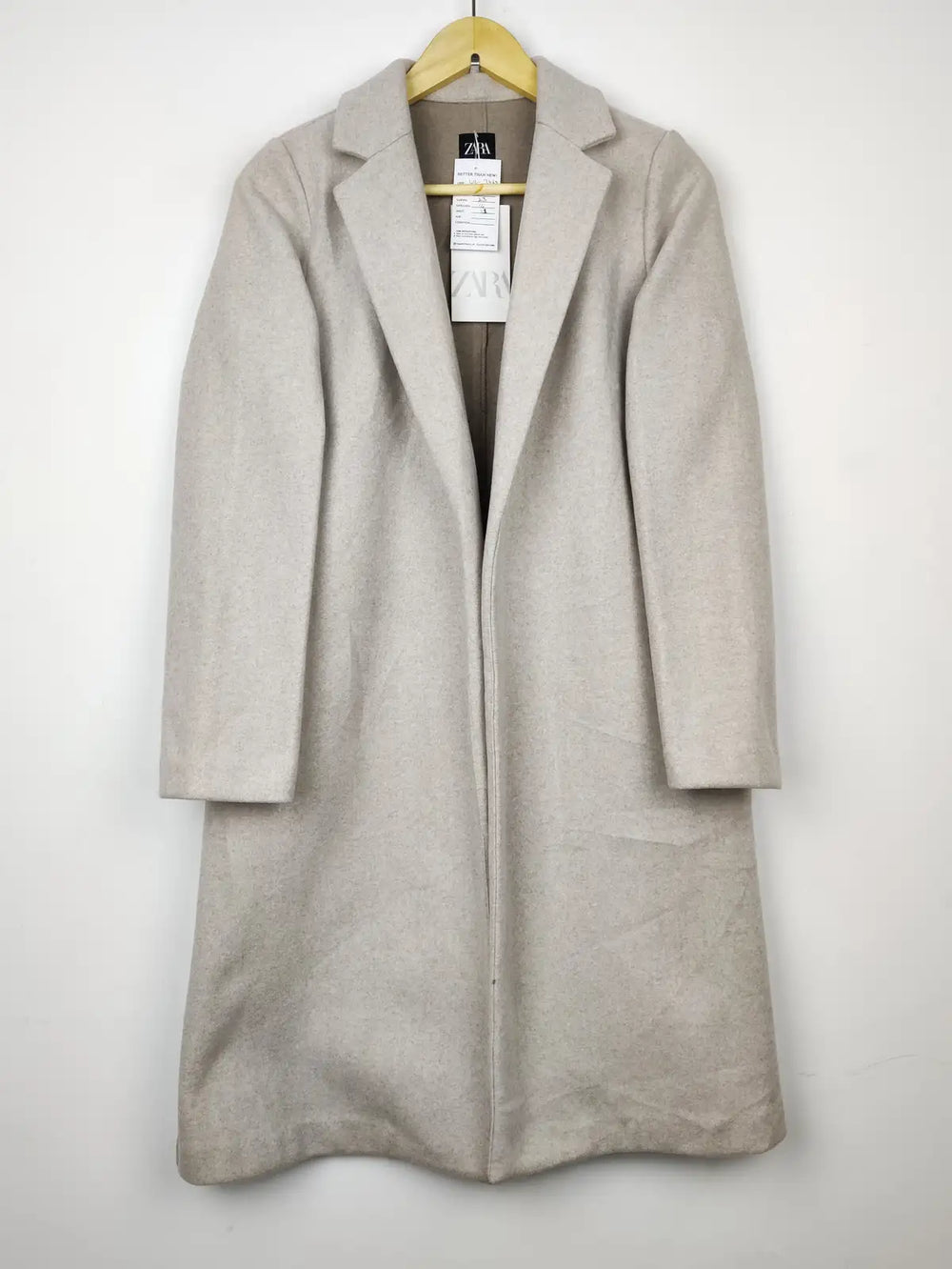 Buy online pre-used pre-loved 100% authentic & Original branded Zara (WC-3463) available in Pakistan. Top international brands avilable.