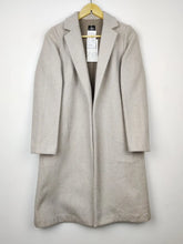 Buy online pre-used pre-loved 100% authentic & Original branded Zara (WC-3463) available in Pakistan. Top international brands avilable.