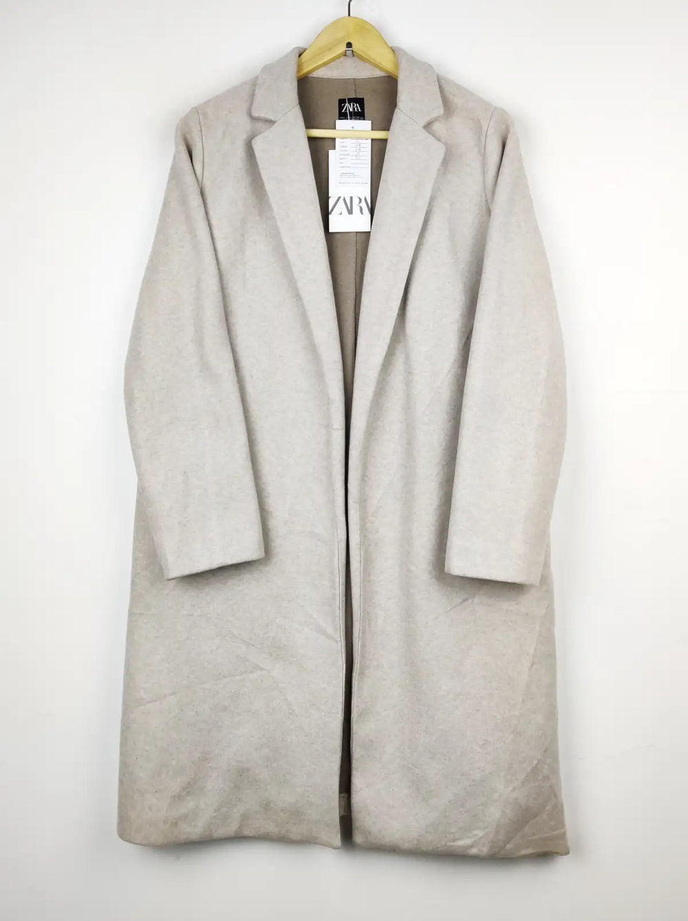 Buy online pre-used pre-loved 100% authentic & Original branded Zara (WC-3508) available in Pakistan. Top international brands avilable.