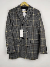 Buy online pre-used pre-loved 100% authentic & Original branded Zara (WC-3539) available in Pakistan. Top international brands avilable.