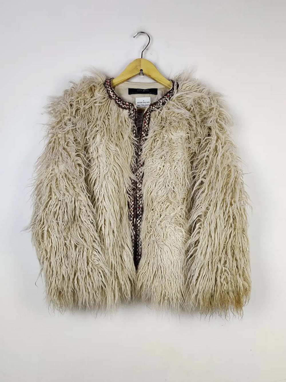 Buy online pre-used pre-loved 100% authentic & Original branded Zara (WC-3643) available in Pakistan. Top international brands avilable.