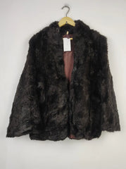 Buy online pre-used pre-loved 100% authentic & Original branded Unknown Brand (WC-3805) available in Pakistan. Top international brands avilable.