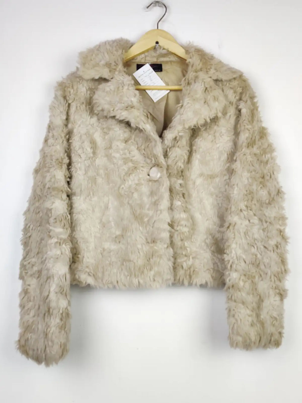 Buy online pre-used pre-loved 100% authentic & Original branded New Look (WC-3828) available in Pakistan. Top international brands avilable.