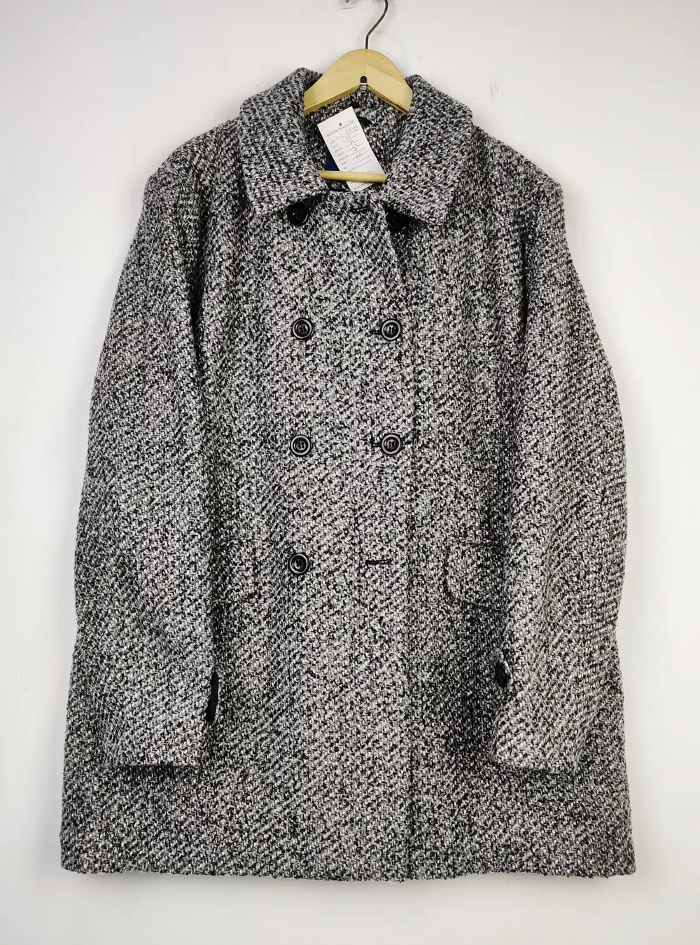 Buy online pre-used pre-loved 100% authentic & Original branded Forever 21 (WC-3846) available in Pakistan. Top international brands avilable.