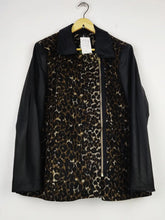 Buy online pre-used pre-loved 100% authentic & Original branded Atmosphere (WC-3854) available in Pakistan. Top international brands avilable.