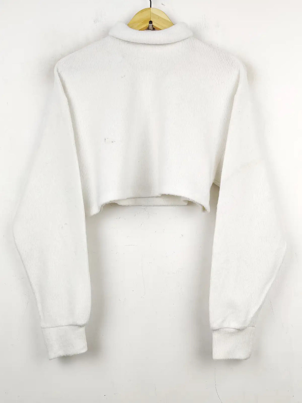 Buy online pre-used pre-loved 100% authentic & Original branded Bershka (WCT-1032) available in Pakistan. Top international brands avilable.