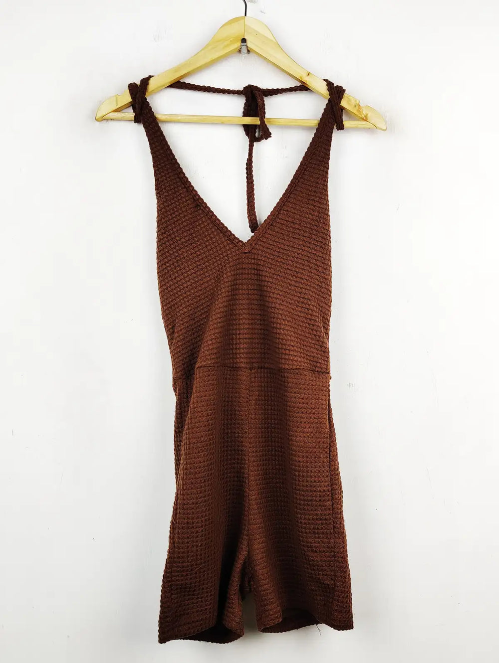 Buy online pre-used pre-loved 100% authentic & Original branded Shein (WCT-1134) available in Pakistan. Top international brands avilable.