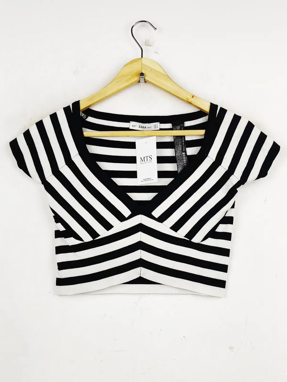 Buy online pre-used pre-loved 100% authentic & Original branded Zara (WCT-1166) available in Pakistan. Top international brands avilable.