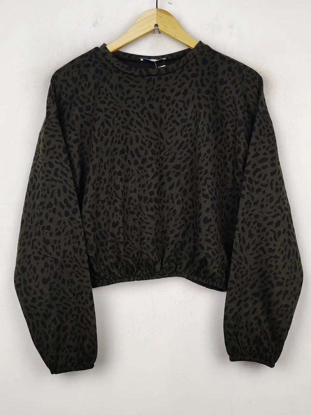 Buy online pre-used pre-loved 100% authentic & Original branded Zara (WCT-1192) available in Pakistan. Top international brands avilable.