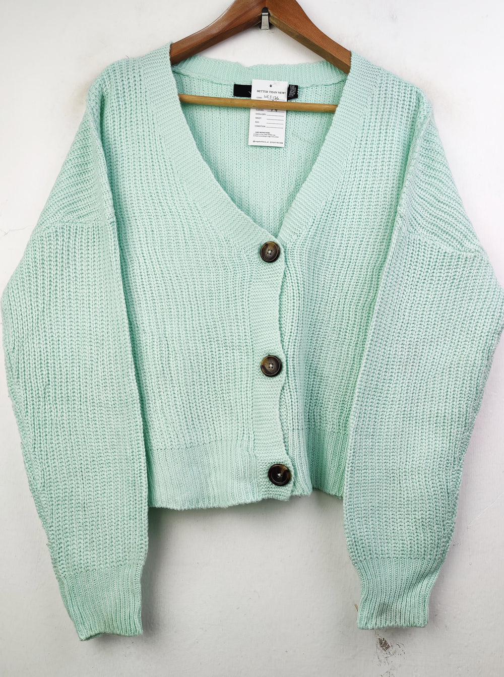 Buy online pre-used pre-loved 100% authentic & Original branded Cameo Rose (WCT-127) available in Pakistan. Top international brands avilable.