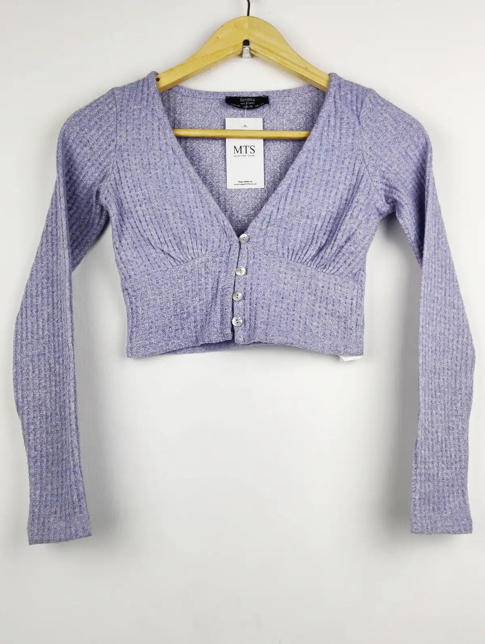 Buy online pre-used pre-loved 100% authentic & Original branded Bershka (WCT-1370) available in Pakistan. Top international brands avilable.