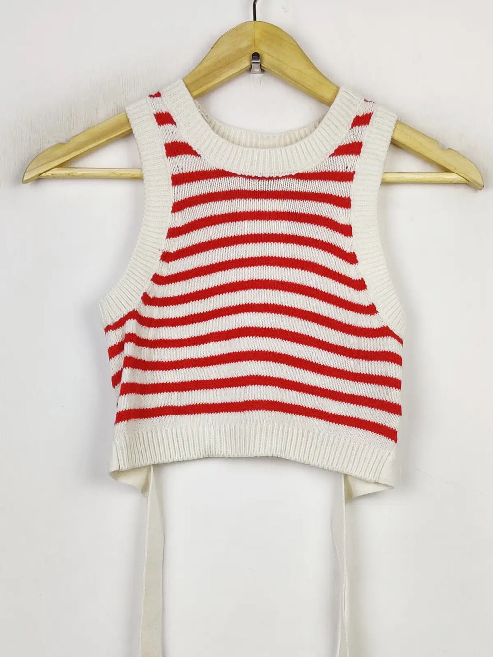 Buy online pre-used pre-loved 100% authentic & Original branded H&M (WCT-1647) available in Pakistan. Top international brands avilable.