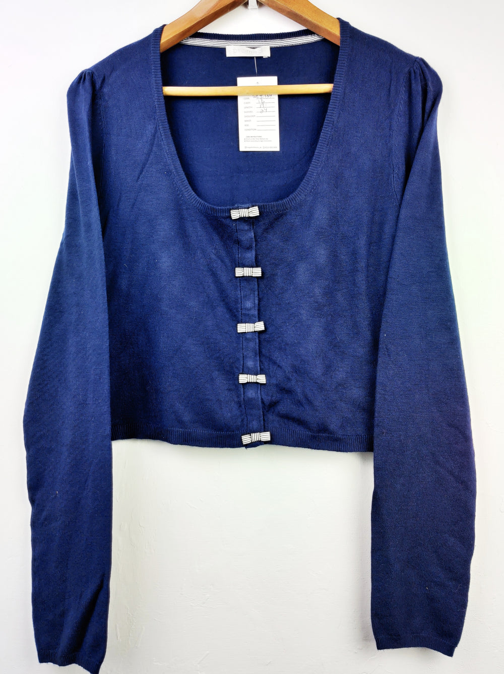 Buy online pre-used pre-loved 100% authentic & Original branded Promod (WCT-164) available in Pakistan. Top international brands avilable.