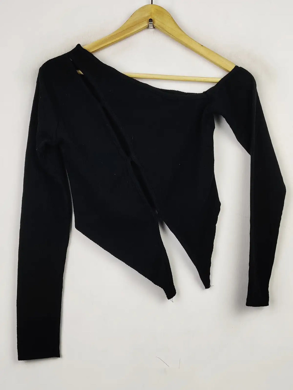 Buy online pre-used pre-loved 100% authentic & Original branded Prettylittlething (WCT-1671) available in Pakistan. Top international brands avilable.